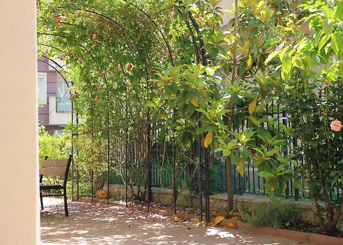 Maison d'hôtes Flowers 4*