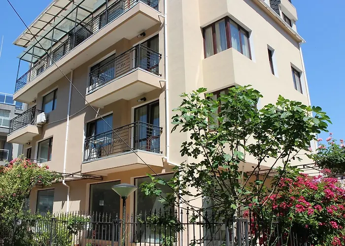 Maison d'hôtes Flowers 4*