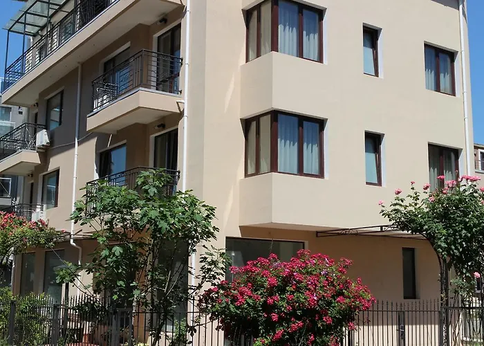 Flowers Maison d'hôtes 4*